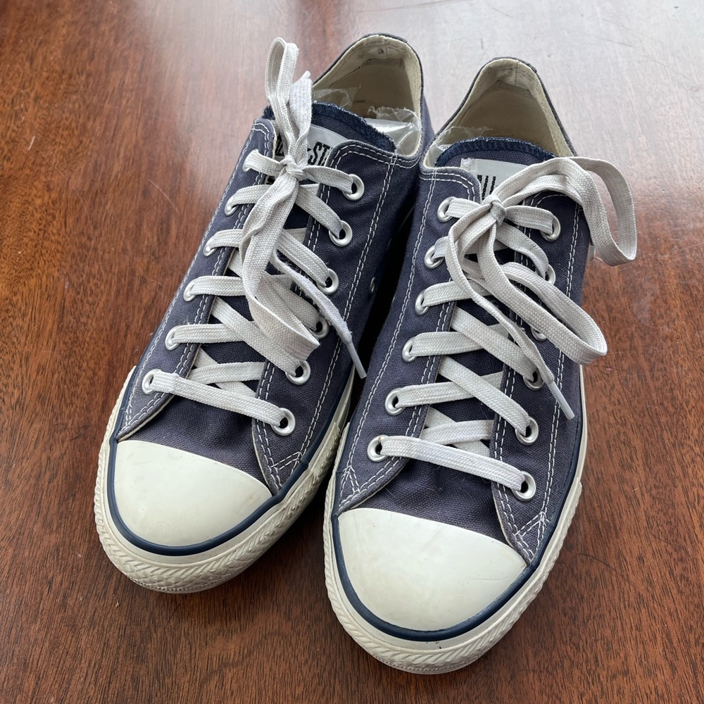 Converse All Star Navy Shoes: Men 8/ Women 10